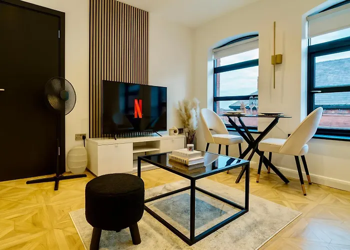 Canal Side Luxury In Centre Sleeps 3 Апартаменти